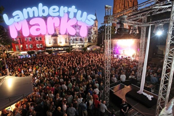 Infostand auf dem 49. Lambertusmarkt mit großer Kirmes - Infostand auf dem 49. Lambertusmarkt mit großer Kirmes